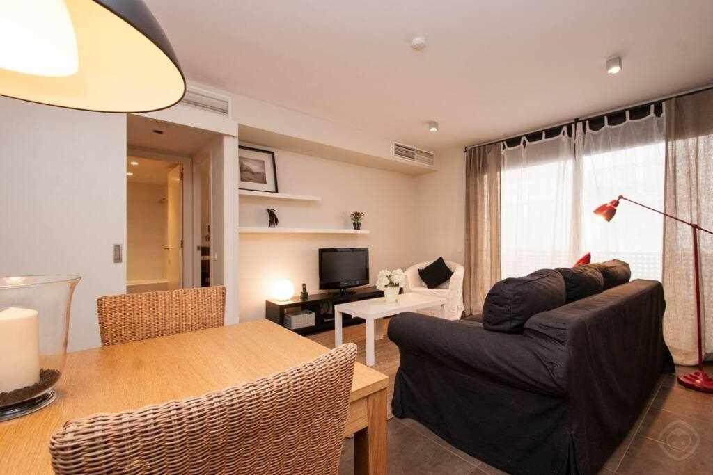 Port VII Apt Centrico Acogedor W Balcon 23 Барселона Екстер'єр фото